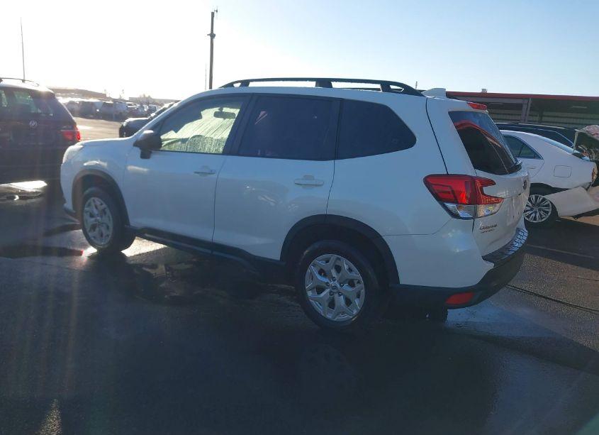 Photo 3 of 2022 Subaru Forester (VIN JF2SKACC0NH428904)