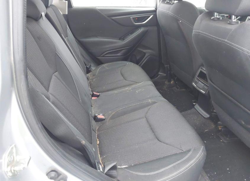 Photo 8 of 2019 Subaru Forester (VIN JF2SKACC1KH462345)