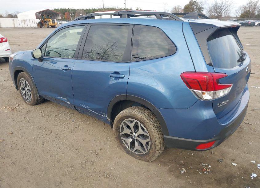 Photo 3 of 2024 Subaru Forester PREMIUM (VIN JF2SKACC1RH502675)