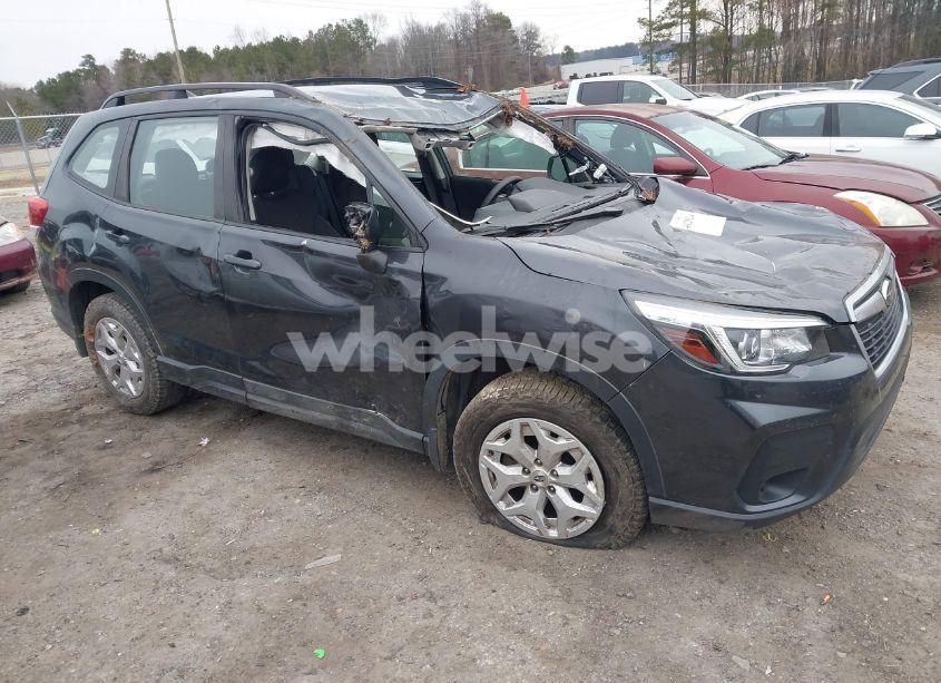 2019 Subaru Forester (VIN JF2SKACC5KH405887) main photo