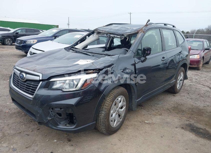 Photo 2 of 2019 Subaru Forester (VIN JF2SKACC5KH405887)