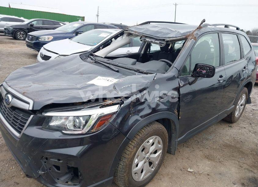 Photo 6 of 2019 Subaru Forester (VIN JF2SKACC5KH405887)