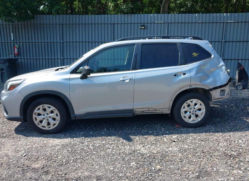 Photo 15 of 2019 Subaru Forester (VIN JF2SKACC5KH468584)