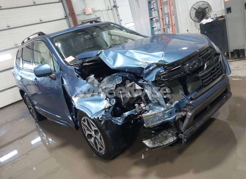 2024 Subaru Forester PREMIUM (VIN JF2SKACC5RH505546) main photo