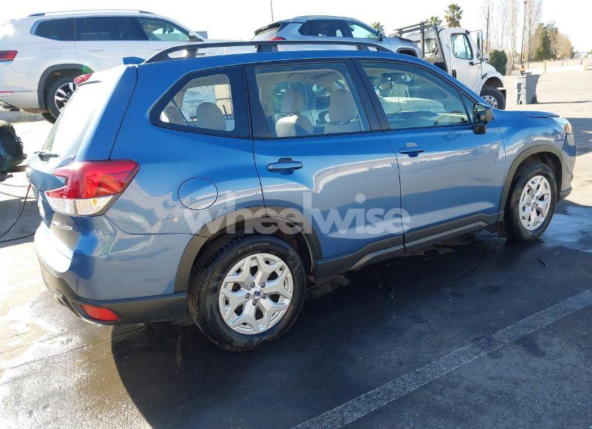 Photo 4 of 2022 Subaru Forester (VIN JF2SKACC7NH433856)