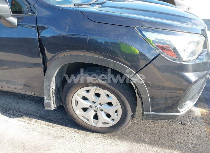 Photo 17 of 2019 Subaru Forester (VIN JF2SKACC8KH425454)