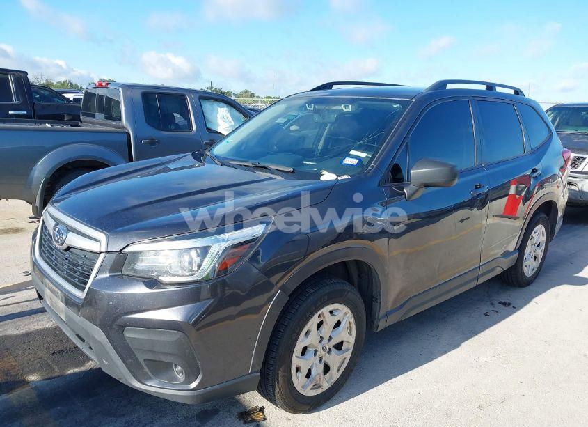 Photo 2 of 2019 Subaru Forester (VIN JF2SKACC8KH425454)