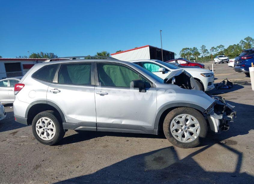 Photo 12 of 2019 Subaru Forester N/A (VIN JF2SKACC8KH459703)