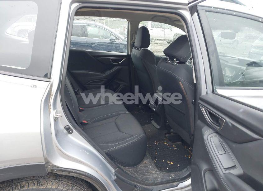 Photo 8 of 2019 Subaru Forester (VIN JF2SKACC8KH474136)