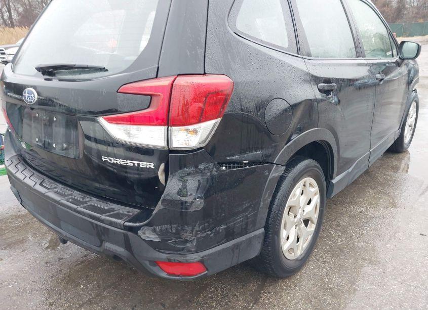 Photo 18 of 2019 Subaru Forester (VIN JF2SKACC9KH459242)