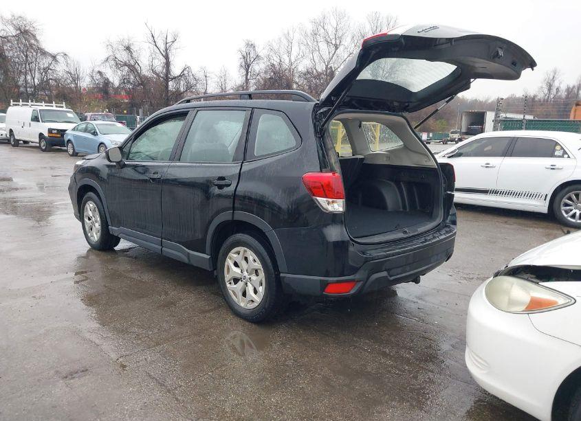 Photo 3 of 2019 Subaru Forester (VIN JF2SKACC9KH459242)