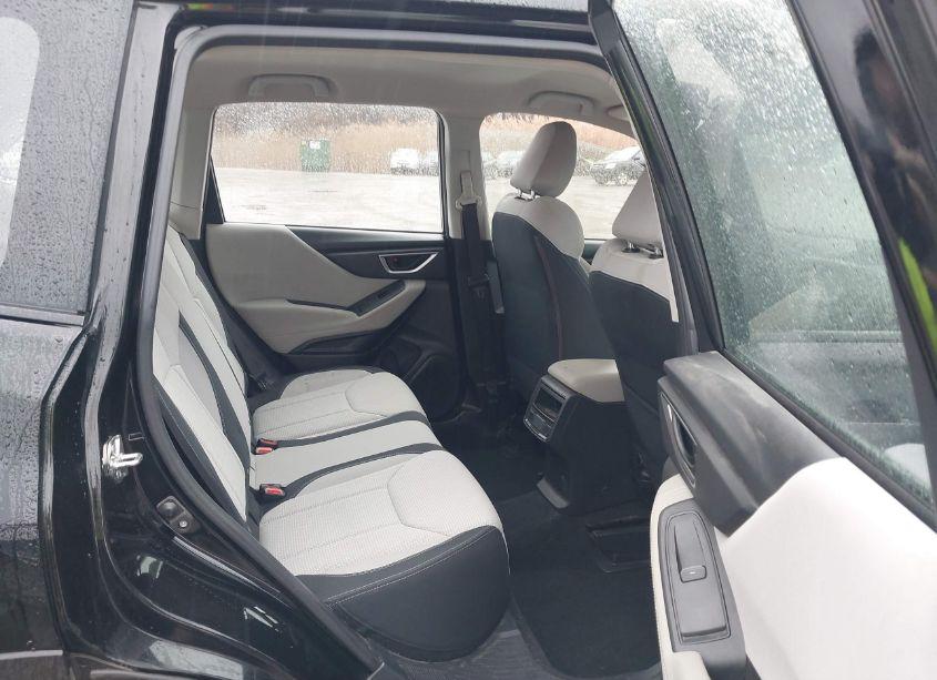 Photo 8 of 2019 Subaru Forester (VIN JF2SKACC9KH459242)