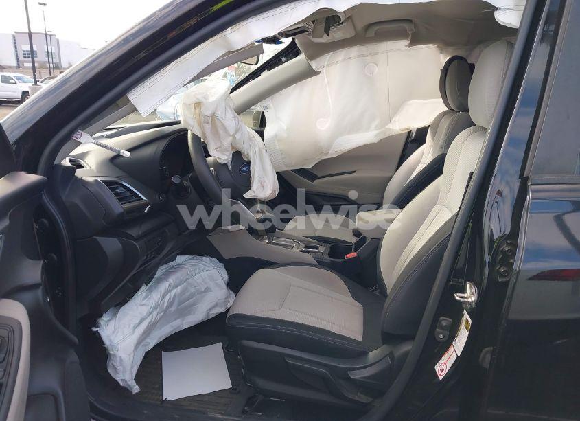 Photo 5 of 2019 Subaru Forester (VIN JF2SKACC9KH553718)