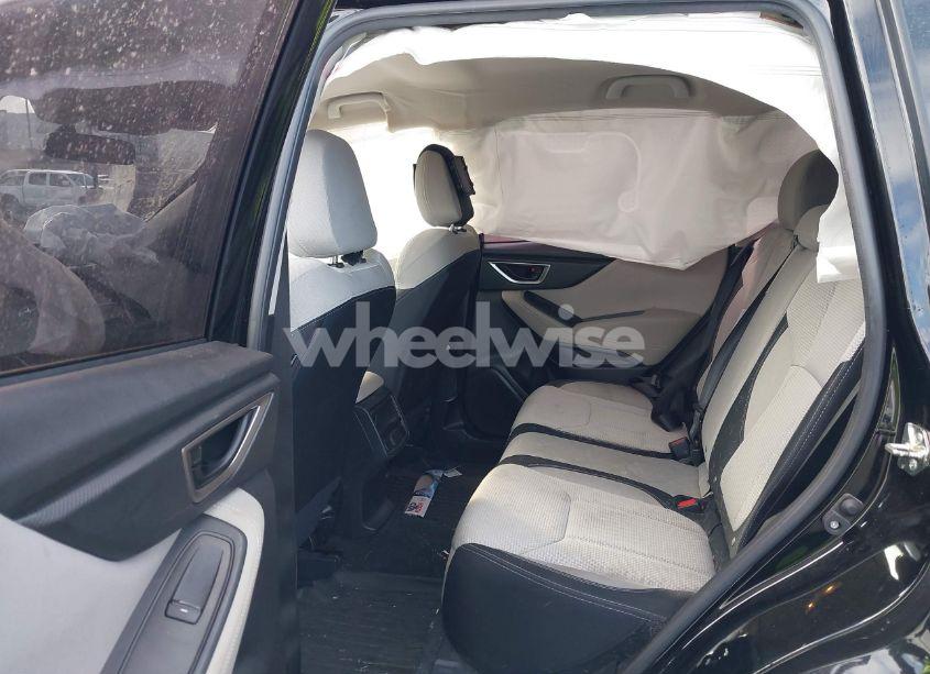 Photo 8 of 2019 Subaru Forester (VIN JF2SKACC9KH553718)