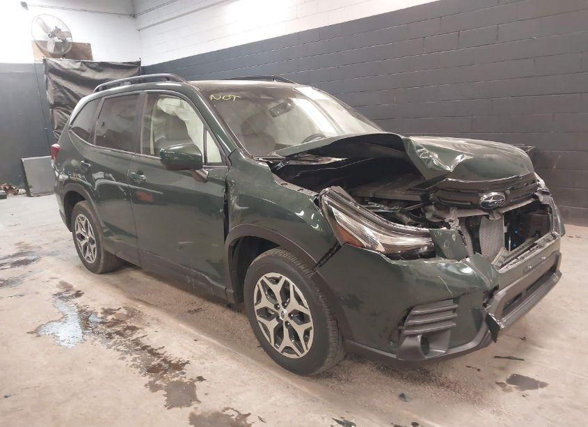 2024 Subaru Forester PREMIUM (VIN JF2SKACC9RH514170) main photo