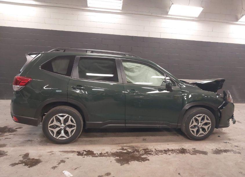 Photo 13 of 2024 Subaru Forester PREMIUM (VIN JF2SKACC9RH514170)