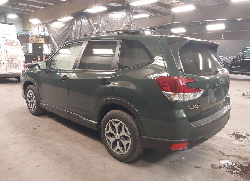 Photo 3 of 2024 Subaru Forester PREMIUM (VIN JF2SKACC9RH514170)