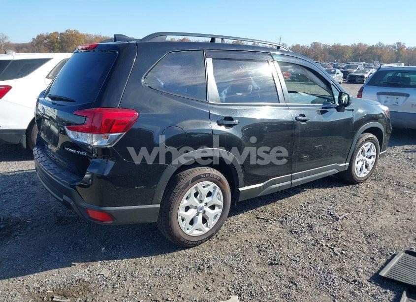 Photo 4 of 2020 Subaru Forester (VIN JF2SKADC0LH575476)