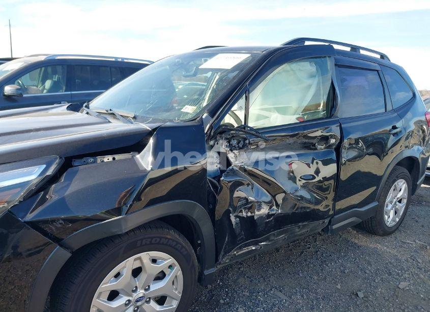 Photo 6 of 2020 Subaru Forester (VIN JF2SKADC0LH575476)