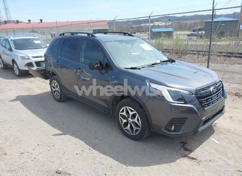 2022 Subaru Forester PREMIUM (VIN JF2SKADC0NH448357) main photo