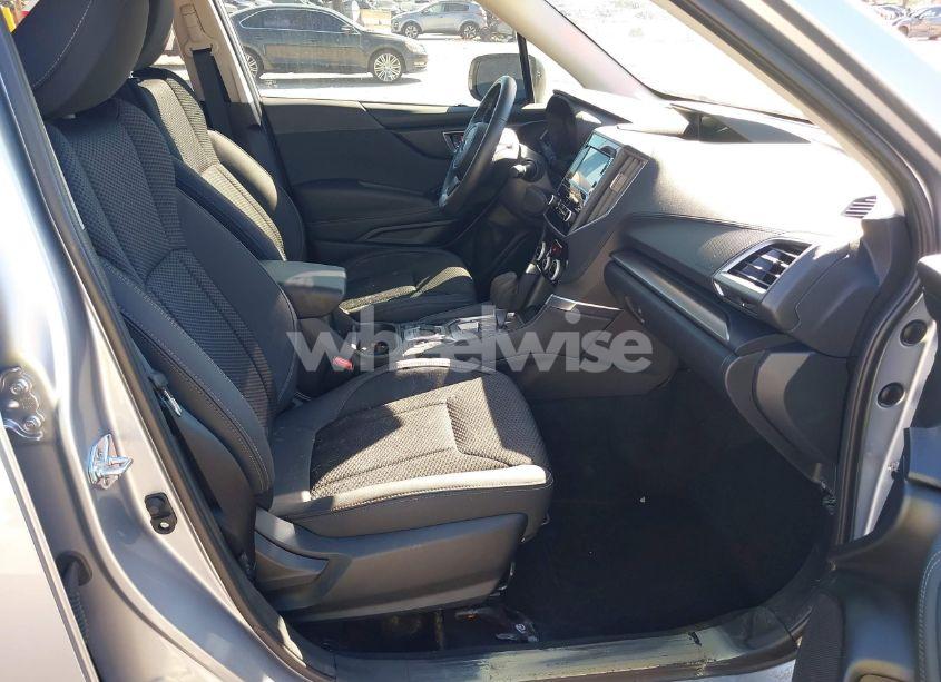 Photo 5 of 2024 Subaru Forester PREMIUM (VIN JF2SKADC0RH454469)