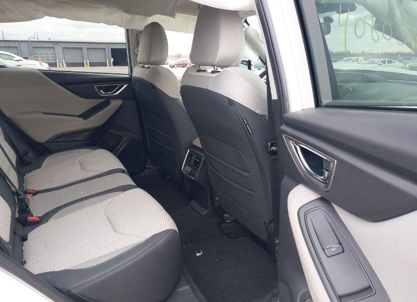 Photo 8 of 2024 Subaru Forester PREMIUM (VIN JF2SKADC0RH511074)