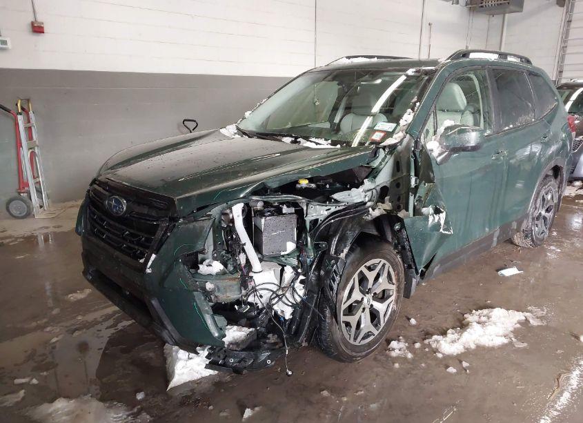 Photo 6 of 2024 Subaru Forester PREMIUM (VIN JF2SKADC1RH413851)