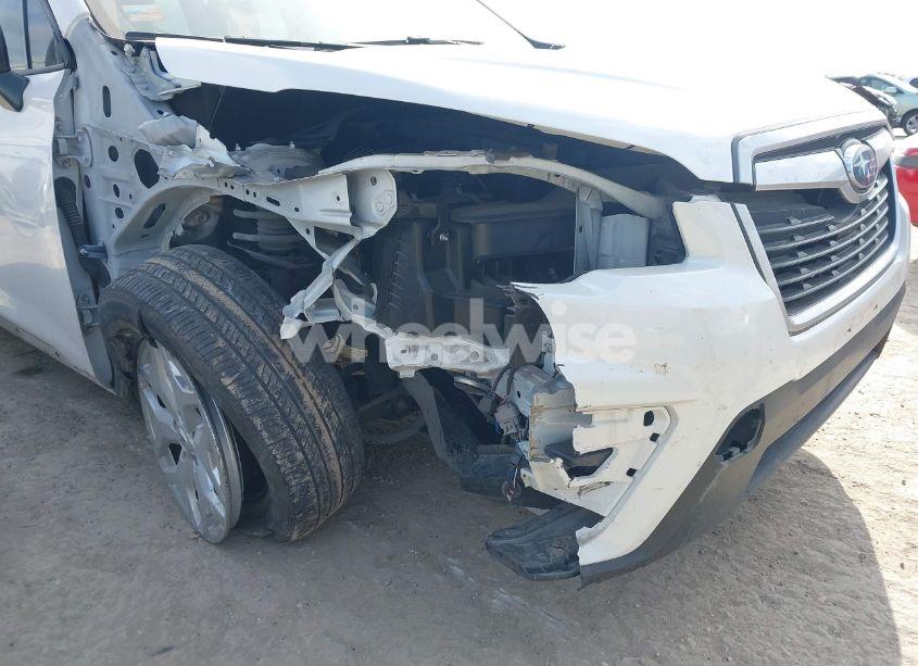 Photo 6 of 2021 Subaru Forester (VIN JF2SKADC3MH470299)