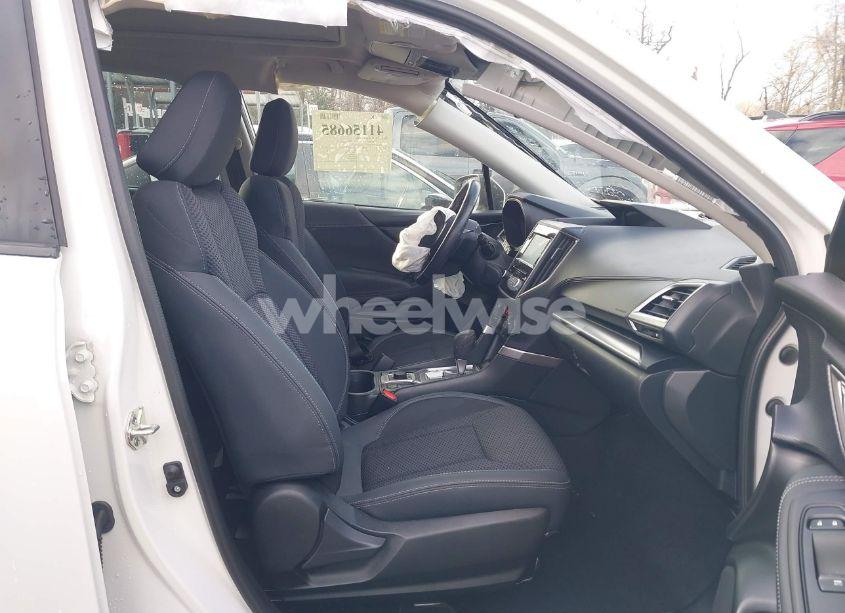 Photo 5 of 2022 Subaru Forester PREMIUM (VIN JF2SKADC3NH442469)