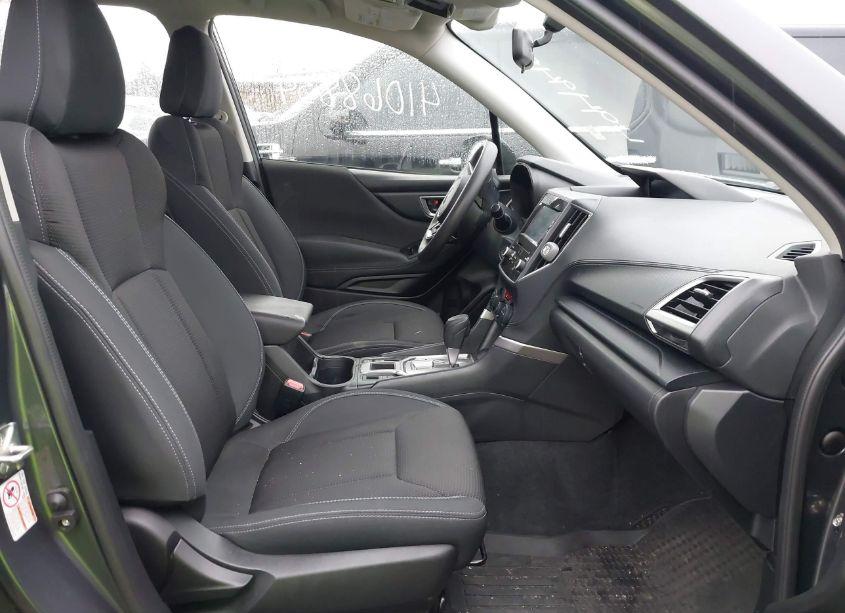 Photo 5 of 2020 Subaru Forester (VIN JF2SKADC4LH494948)