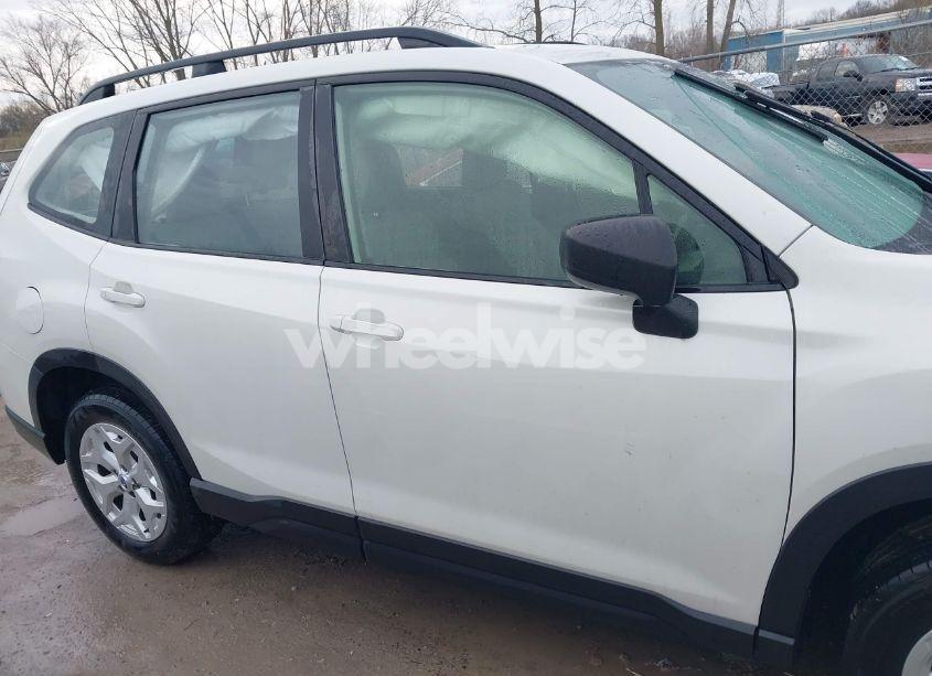 Photo 14 of 2020 Subaru Forester (VIN JF2SKADC4LH496764)