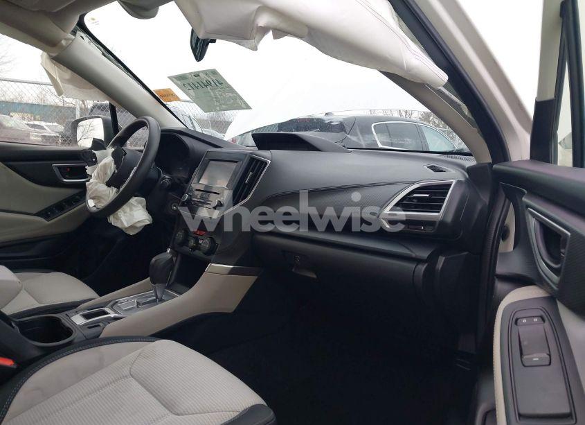 Photo 5 of 2020 Subaru Forester (VIN JF2SKADC4LH496764)