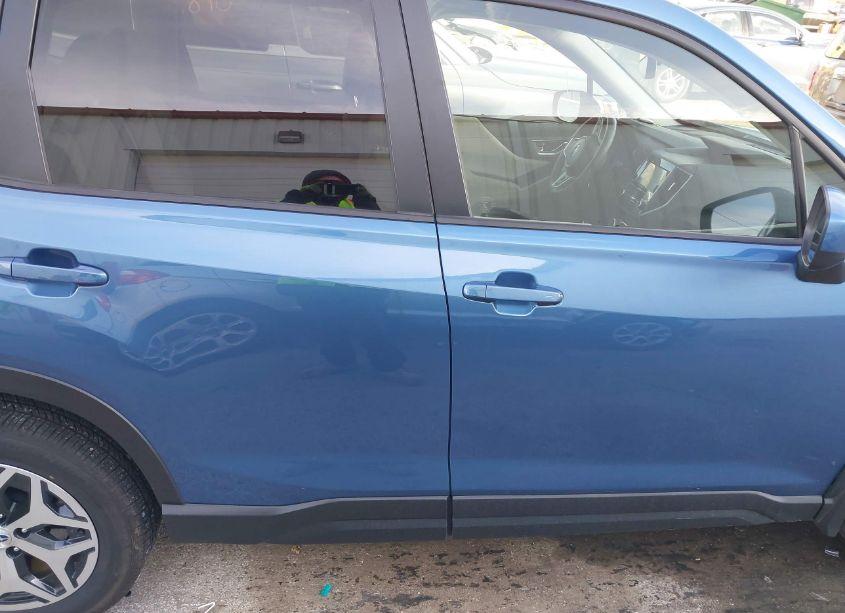 Photo 13 of 2024 Subaru Forester PREMIUM (VIN JF2SKADC4RH490200)