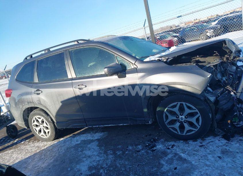 Photo 13 of 2022 Subaru Forester PREMIUM (VIN JF2SKADC5NH413331)