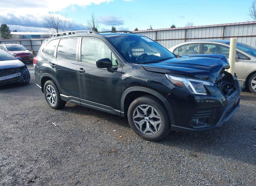 2023 Subaru Forester PREMIUM (VIN JF2SKADC5PH483690) main photo