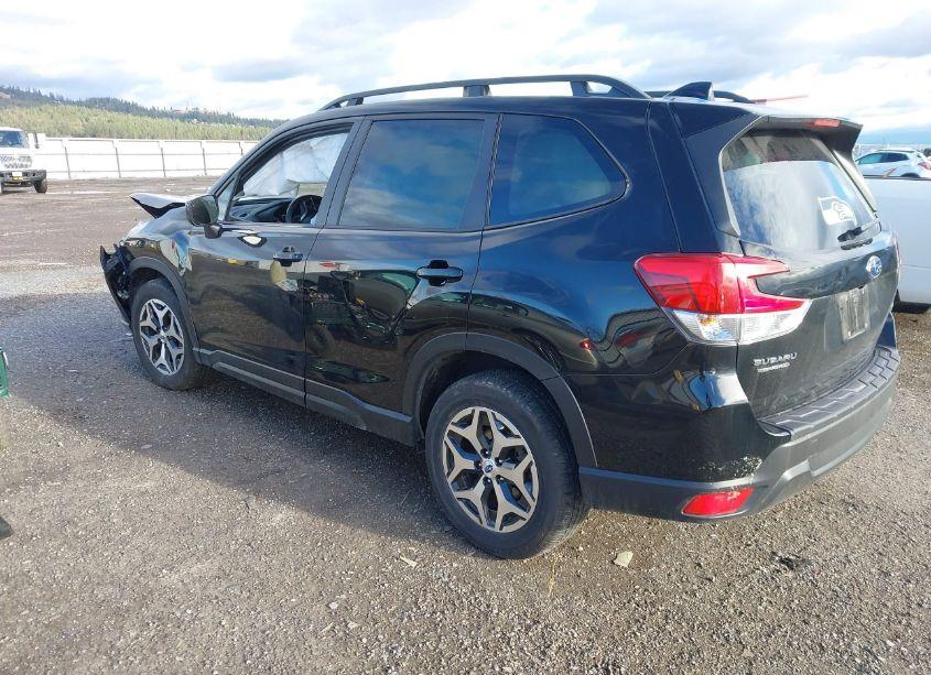 Photo 3 of 2023 Subaru Forester PREMIUM (VIN JF2SKADC5PH483690)