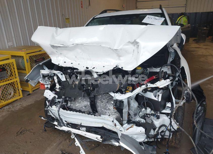 Photo 6 of 2024 Subaru Forester PREMIUM (VIN JF2SKADC5RH491467)