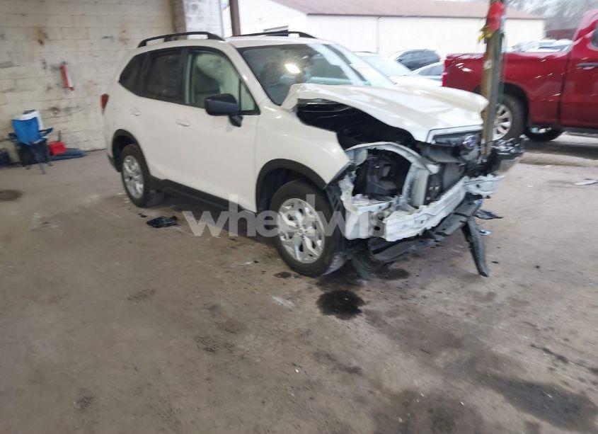 2021 Subaru Forester (VIN JF2SKADC6MH582725) main photo