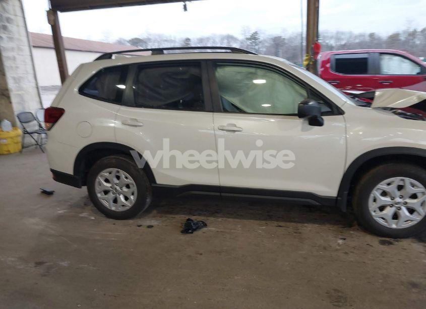 Photo 14 of 2021 Subaru Forester (VIN JF2SKADC6MH582725)