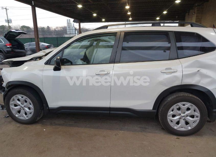 Photo 15 of 2021 Subaru Forester (VIN JF2SKADC6MH582725)