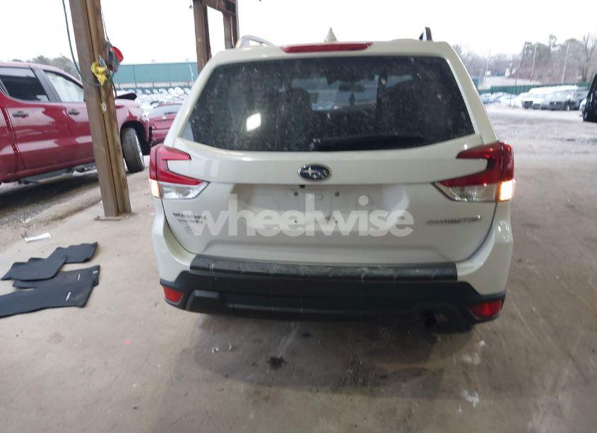 Photo 17 of 2021 Subaru Forester (VIN JF2SKADC6MH582725)