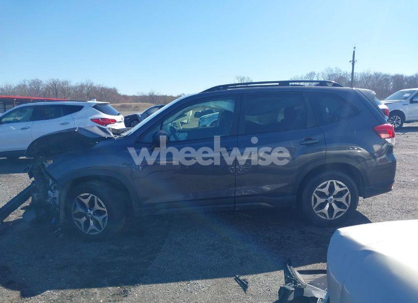 Photo 15 of 2022 Subaru Forester PREMIUM (VIN JF2SKADC6NH400961)