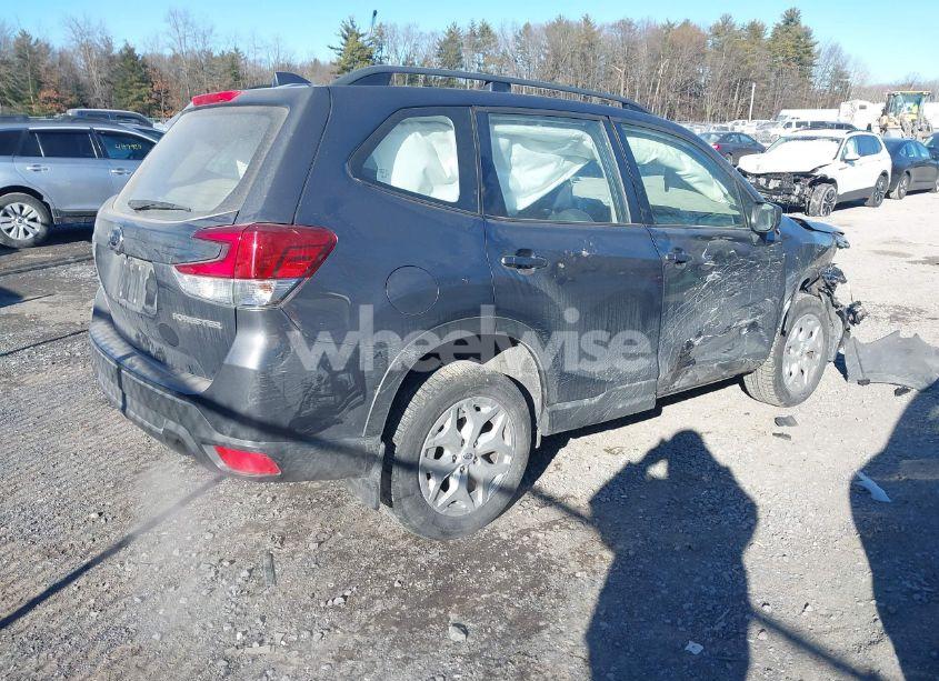 Photo 4 of 2020 Subaru Forester (VIN JF2SKADC7LH440558)