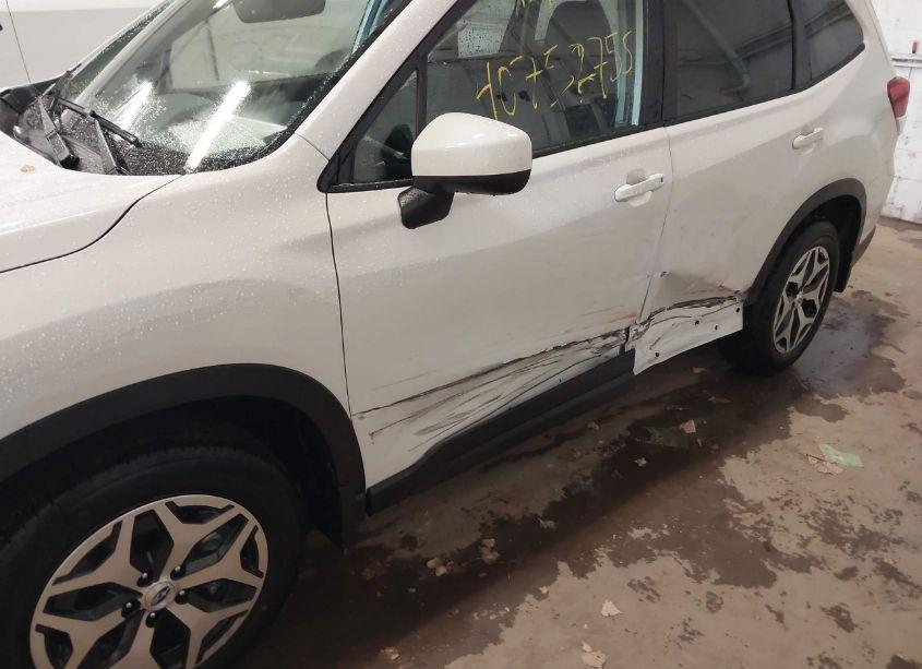 Photo 6 of 2024 Subaru Forester PREMIUM (VIN JF2SKADC7RH508849)