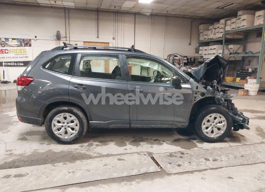 Photo 13 of 2021 Subaru Forester (VIN JF2SKADC9MH582122)