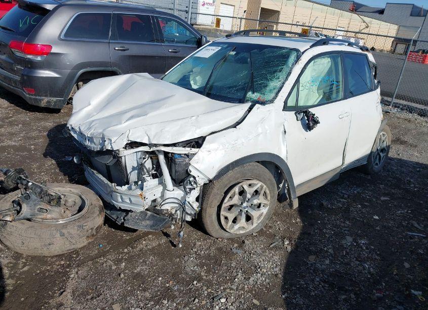 Photo 2 of 2022 Subaru Forester PREMIUM (VIN JF2SKADC9NH447319)