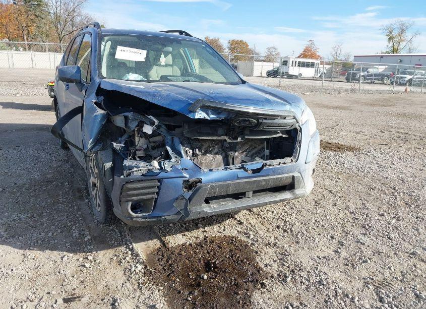 Photo 6 of 2022 Subaru Forester PREMIUM (VIN JF2SKADC9NH495192)