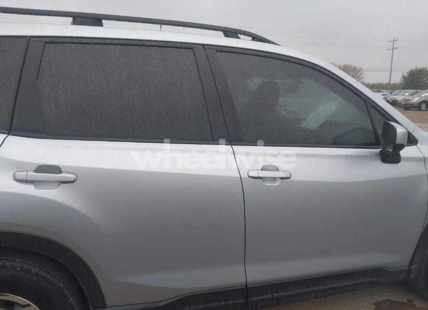 Photo 14 of 2023 Subaru Forester PREMIUM (VIN JF2SKADC9PH502063)