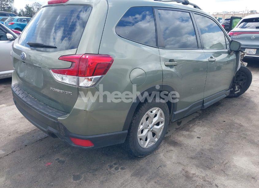 Photo 4 of 2021 Subaru Forester (VIN JF2SKADCXMH503539)