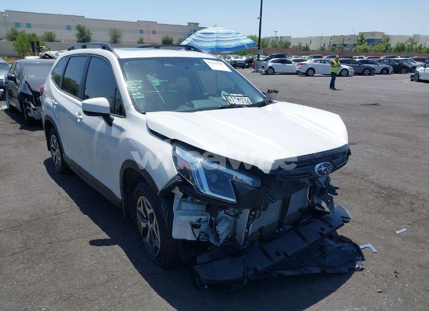 Photo 14 of 2023 Subaru Forester PREMIUM (VIN JF2SKADCXPH409956)